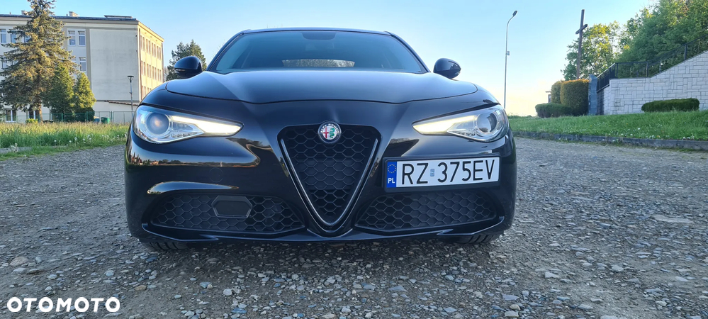 Alfa Romeo Giulia 2.0 Turbo Veloce - 10