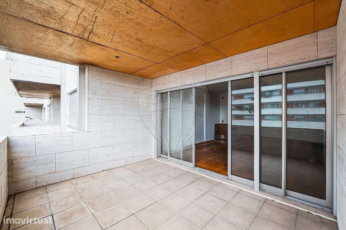 Apartamento T2 para arrendamento - Grande imagem: 4/43