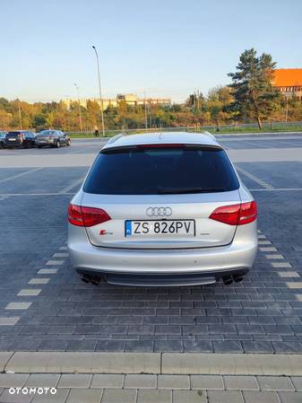 Audi S4 Avant S tronic - 14