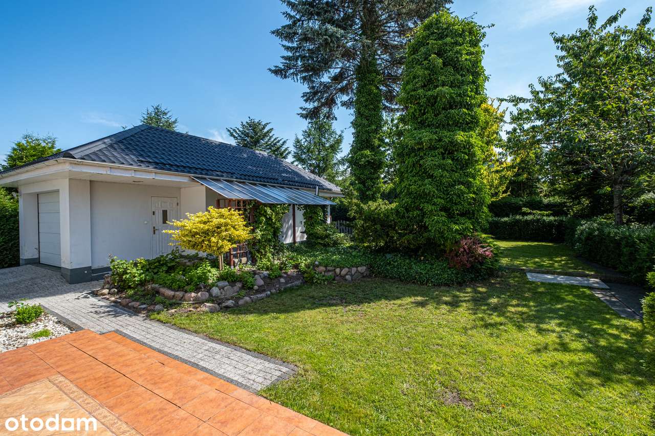 Komfortowy dom z ogrodem i niezależnym garażem-3