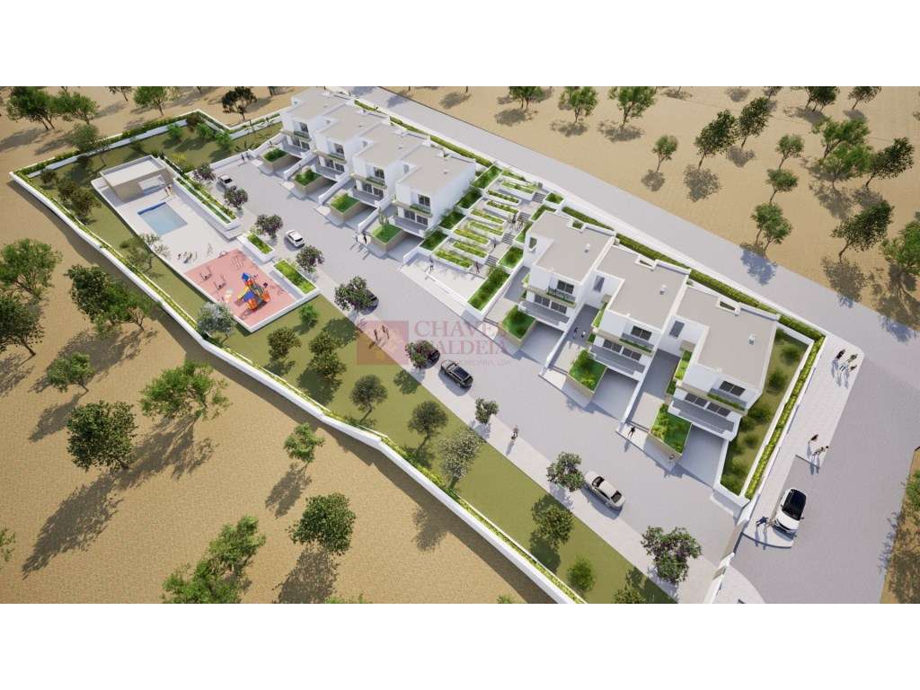 Moradia T4 Exclusiva em Condomínio Privado com Piscina | Junto a Mafra-35