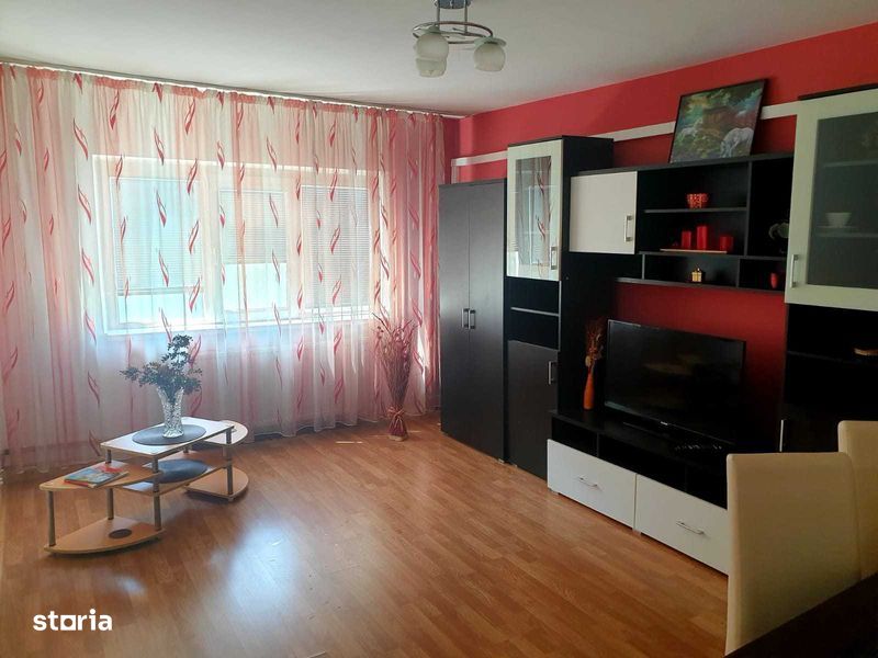 Apartament   3   camere  decomandat  Girocului