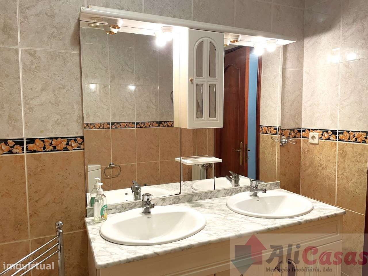 Vivenda Isolada C/ 2.719m2 de Terreno-23