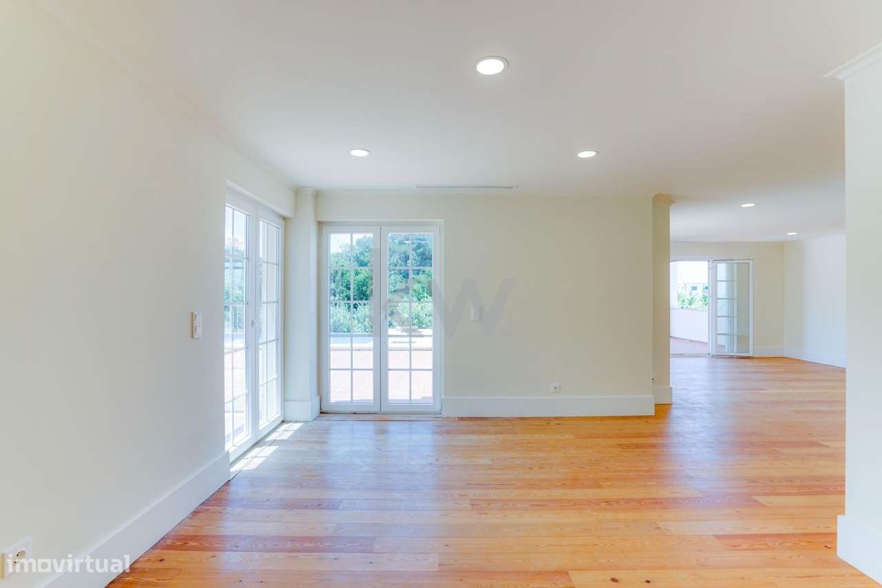 Luxuosa Moradia a escassos metros do Centro da Vila de Sintra - Grande imagem: 4/49