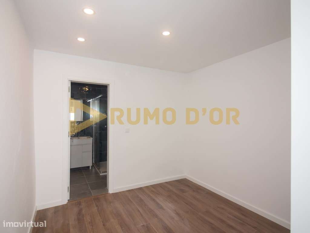 Moradia T3 Olhalvo com logradouro e terraço-16