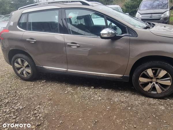 Peugeot 2008 1.2 Pure Tech GPF Allure S&S EAT6 - 2