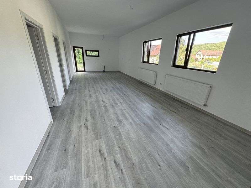 Casa de Vanzare Valenii de Munte m - Imagine principală: 1/8