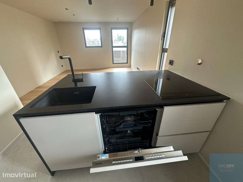 Apartamento T1 com lugar de Garagem no Porto - Grande imagem: 4/19