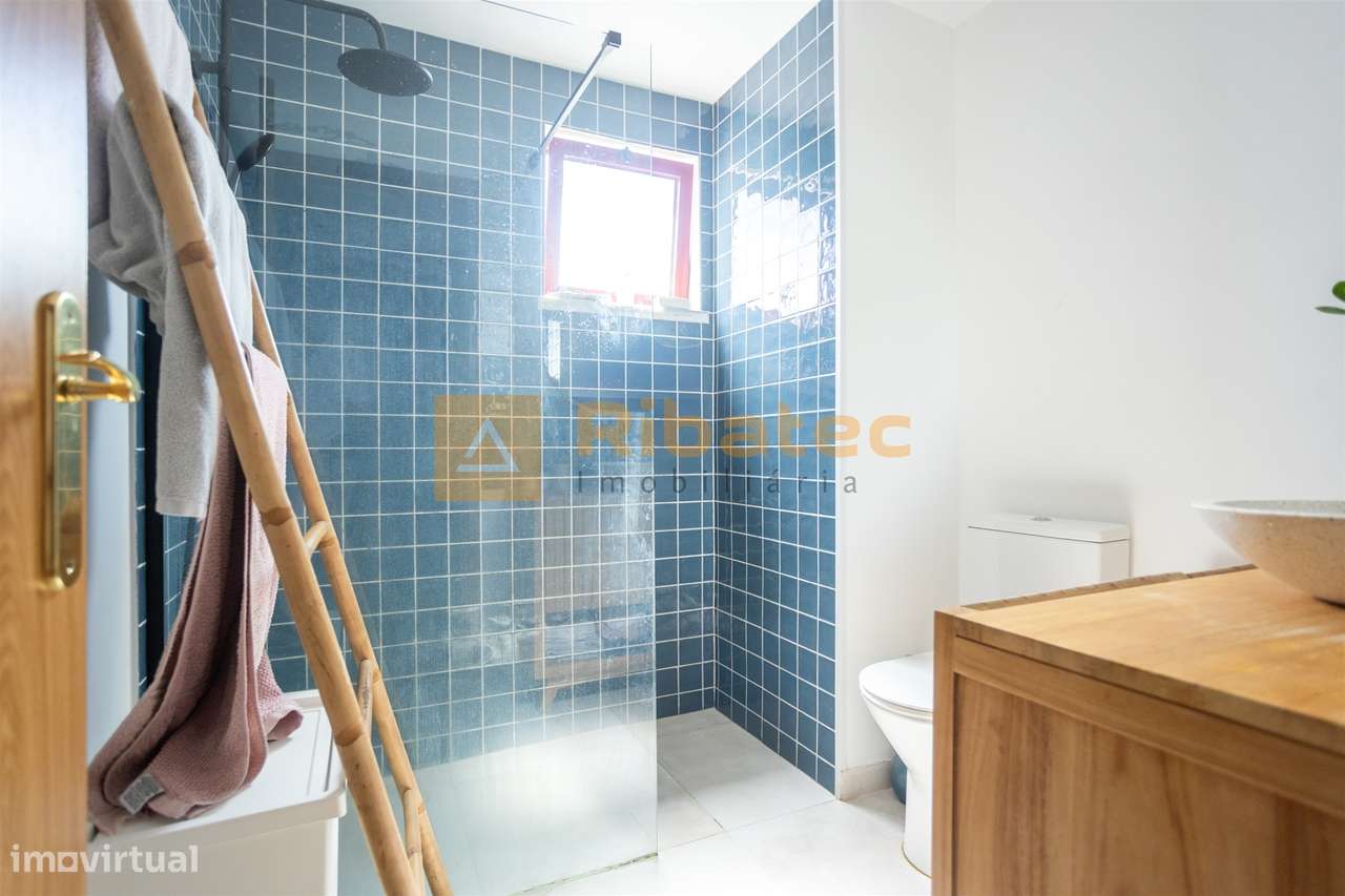 Apartamento T3 no Monte da Caparica-12