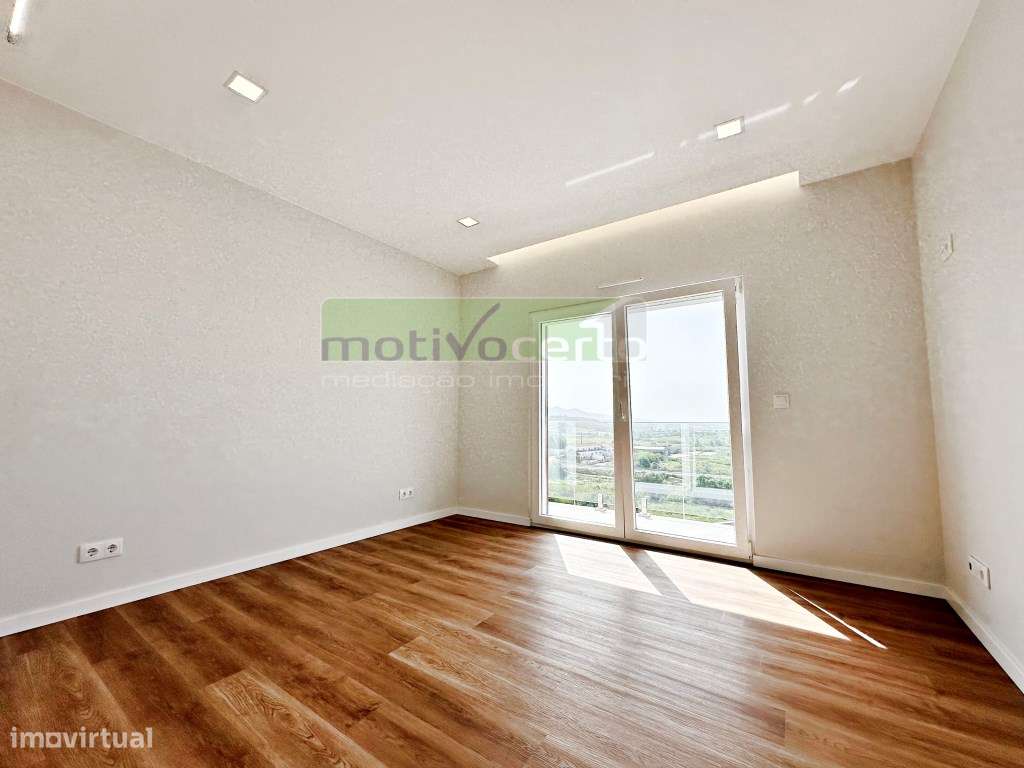 Nova Moradia T3 perto de Belas, Sintra. O Seu Refúgio de Conforto-24