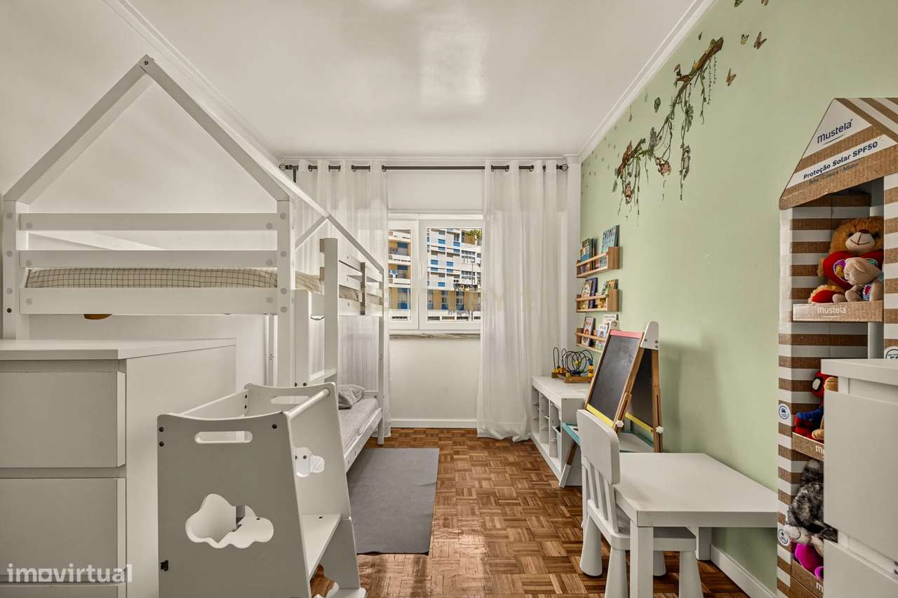 Apartamento T3 com Excelente Localização | Espaço | Luz | Centralidade-23