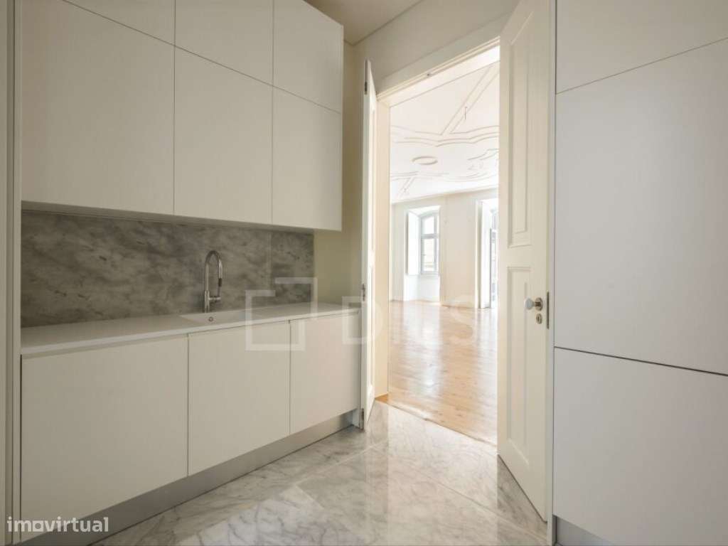 Apartamento T3, no Palácio Schindler, com 2 lugares de estacionamento. - Grande imagem: 5/34