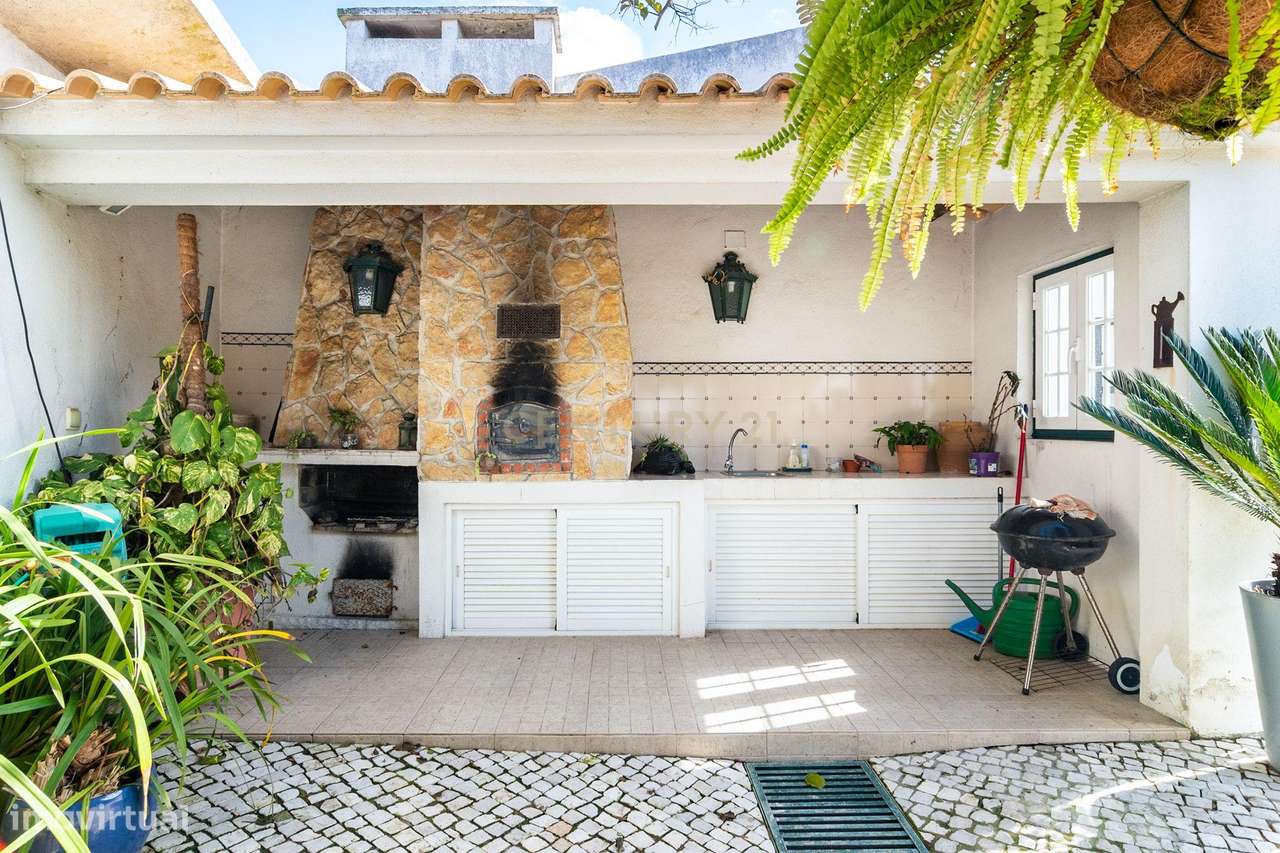 Moradia T2+3 em Seixal, Ericeira-22