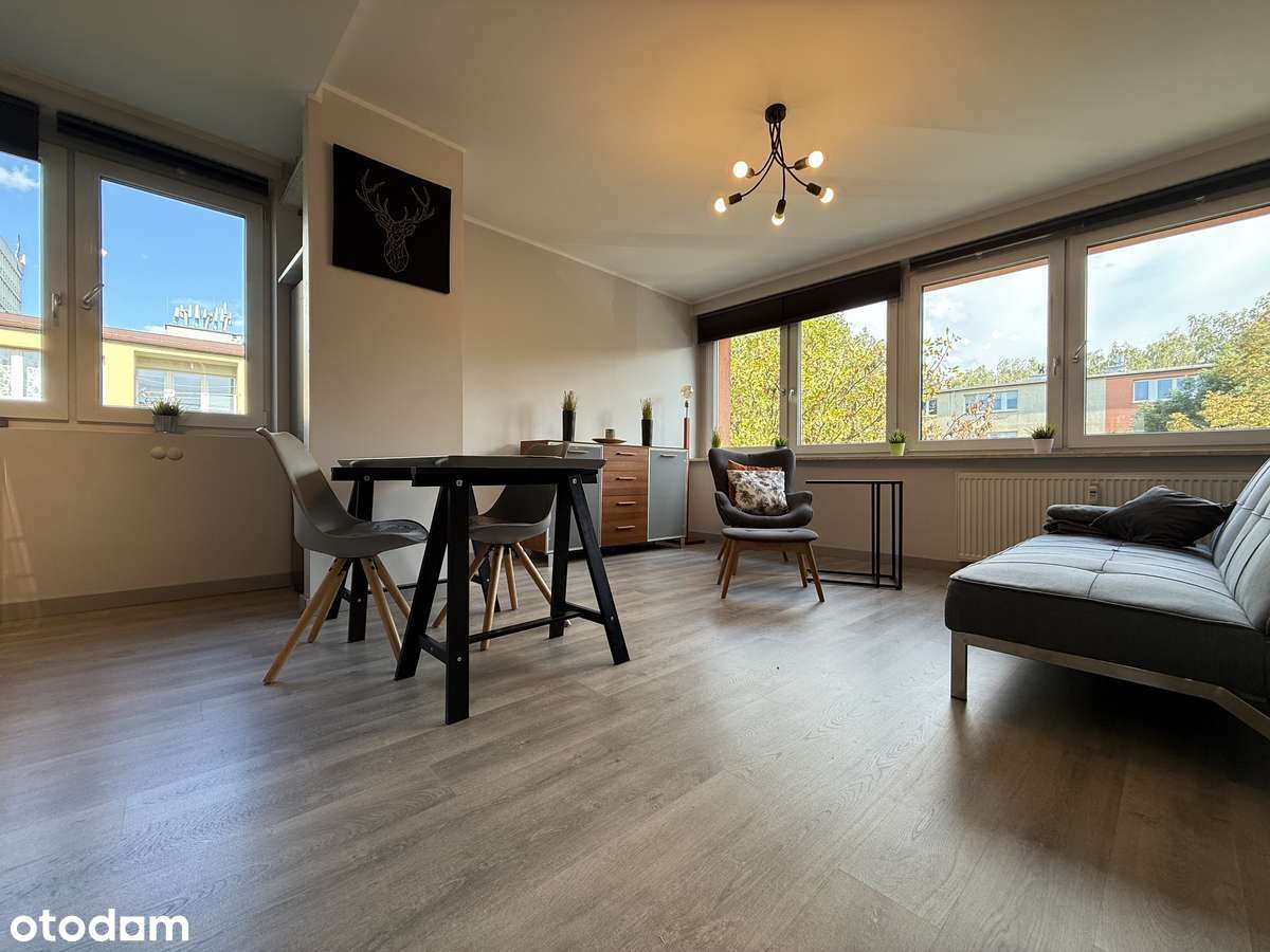 Jasny, przestronny apartament w Katowicach, CZYNSZ W CENIE WYNAJMU !!!