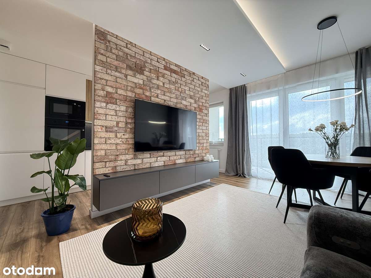 Nowe 4 pokoje + 2 x hala garażowa.-6