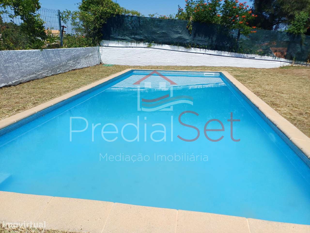 Moradia T4 Piscina-Setúbal-39