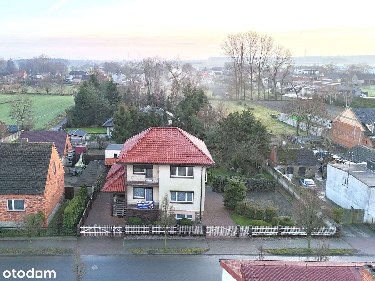 Dom z potencjałem na dużej działce z starodrzewiem - Pełny obrazek: 1/14