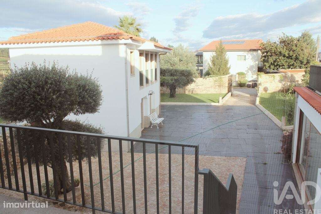 Casa / Villa T6 em Gondifelos, Cavalões e Outiz de 300 m2 - Grande imagem: 4/39