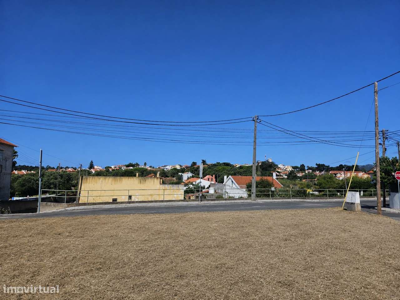 Terreno + Moradia T3 Contemporânea com Piscina | Bicesse-4