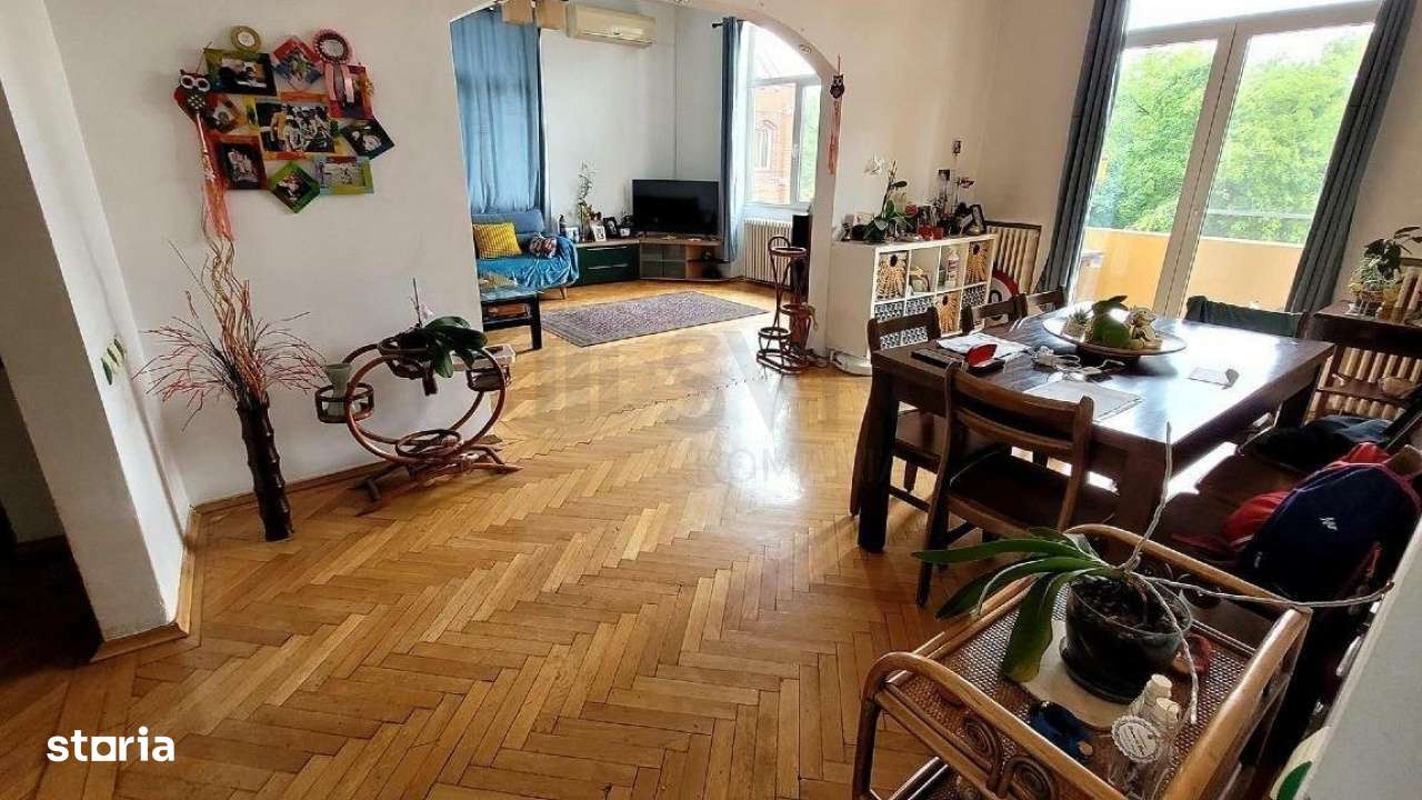 Vila I De Vanzare I 11 Camere I Gradina Icoanei - Imagine principală: 4/10