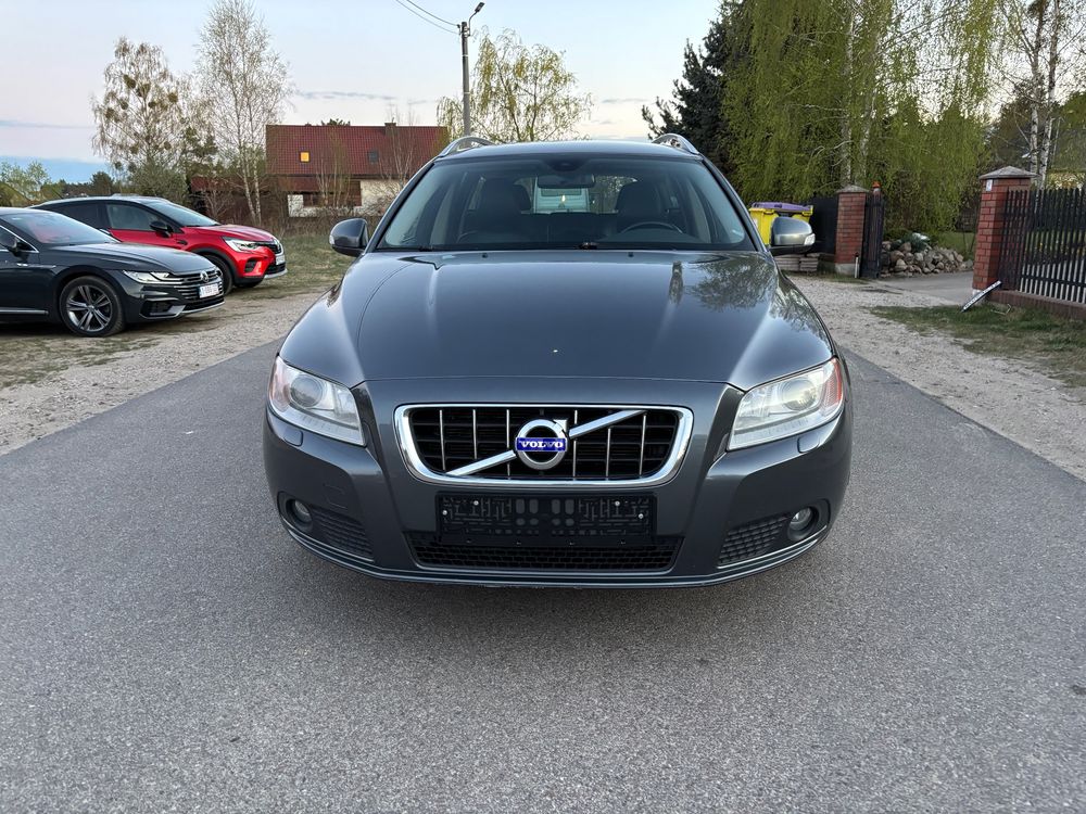 Volvo V70 III 2.5T Summum 2010