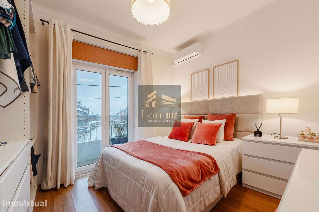 Apartamento T2 Remodelado em Pinhal Novo-19