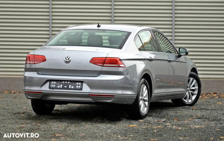 Volkswagen Passat - 3