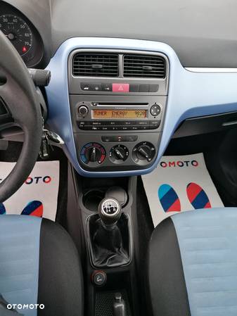 Fiat Punto 1.4 16V Dynamic - 21