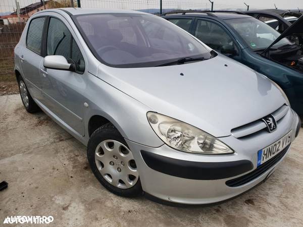 Dezmembrez Peugeot 307 2003 1.6 benzină - 1