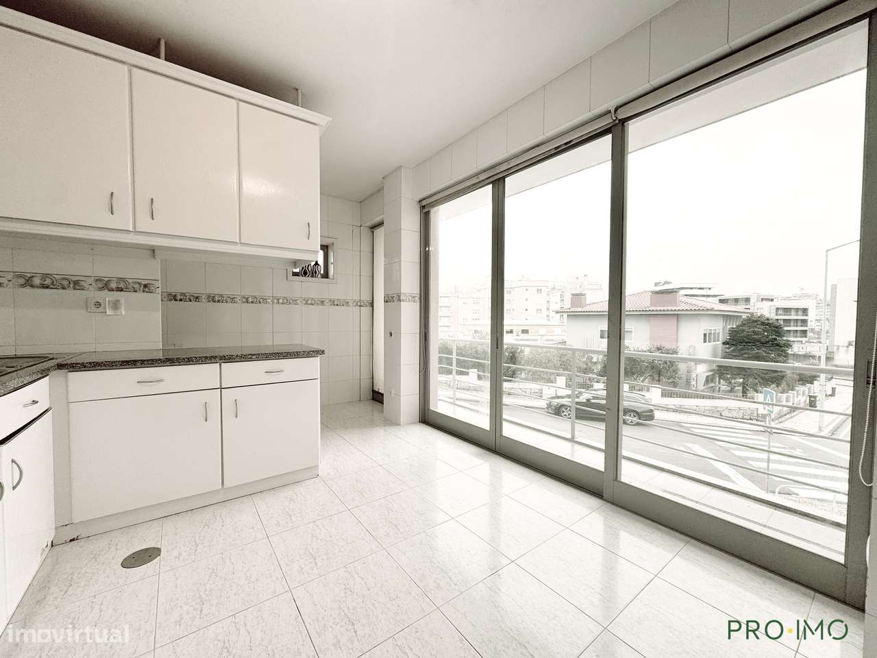 Apartamento T3 no Centro de São João da Madeira-20