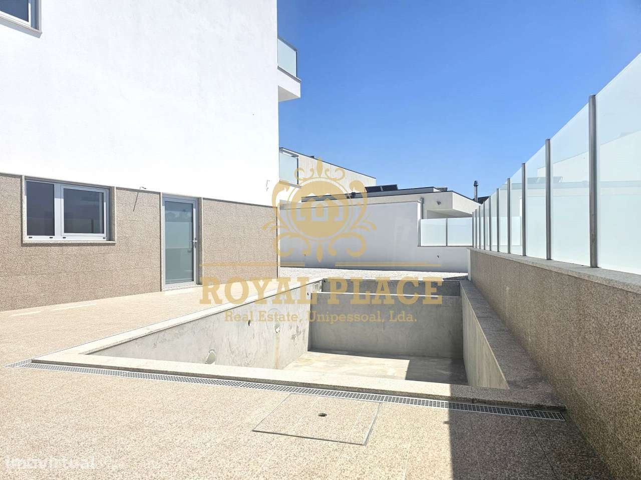 Moradia nova com piscina em Lobão - Grande imagem: 5/23