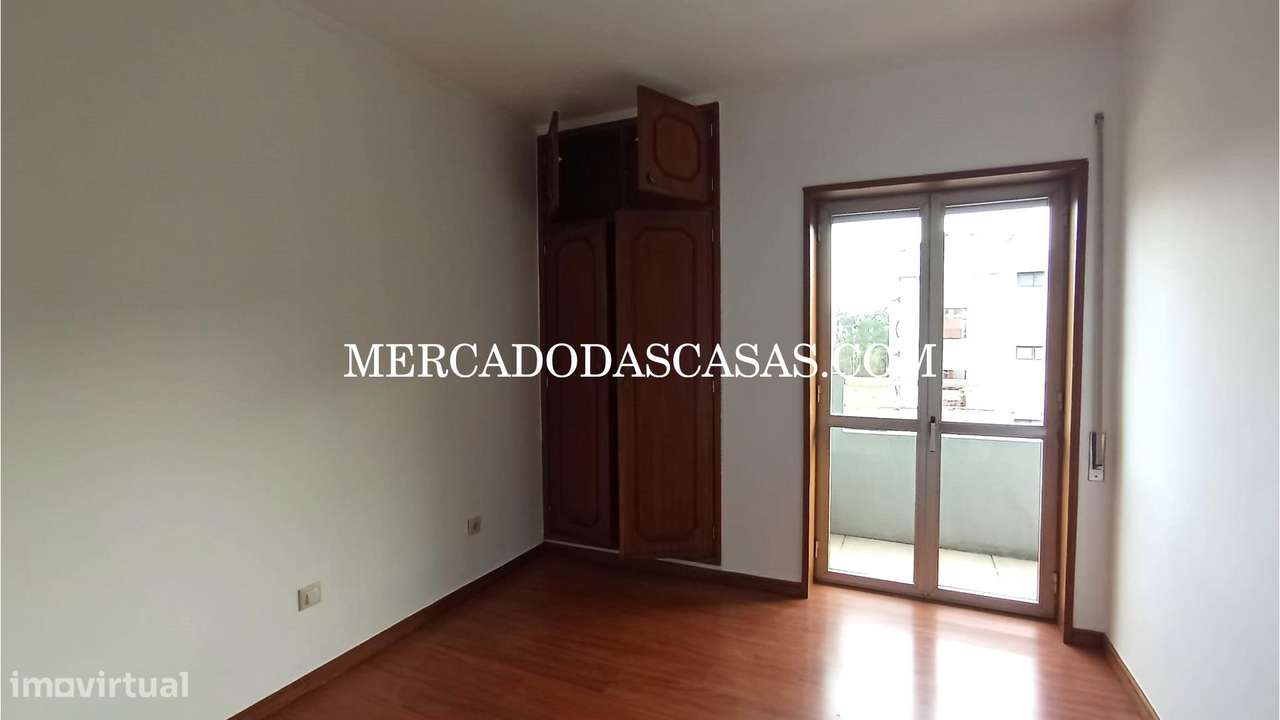 Apartamento T3 em São João Da Madeira - Grande imagem: 4/12