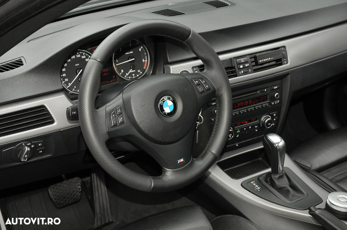 BMW Seria 3 320d Coupe Aut. - 16