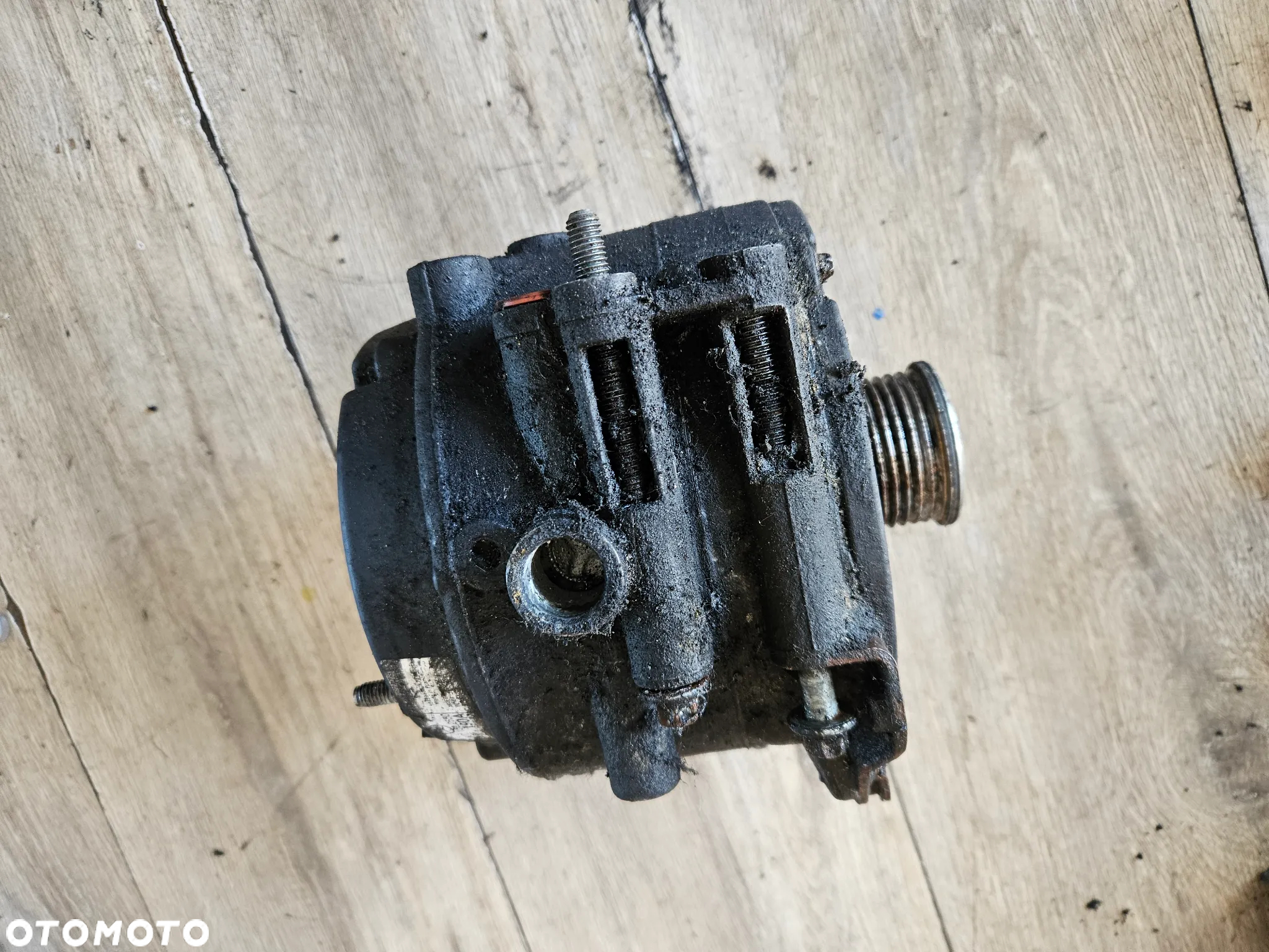 Alternator Mercedes C Klasa W203 2,2 CDI 190A A0001502550 - 2