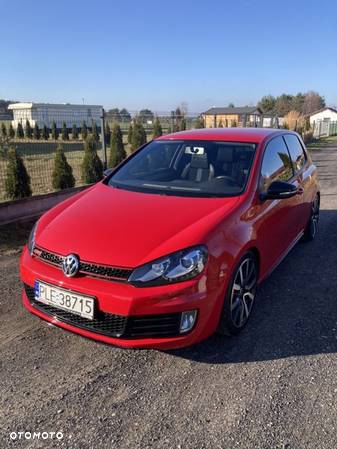 Volkswagen Golf 2.0 GTI adidas - 1