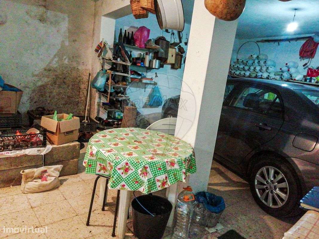 Moradia T2 para venda-12