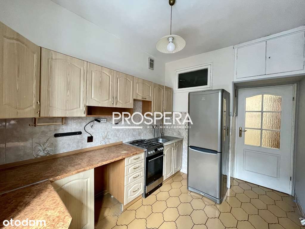 Bardzo dobre mieszkanie pod inwestycje 1 piętro!-0