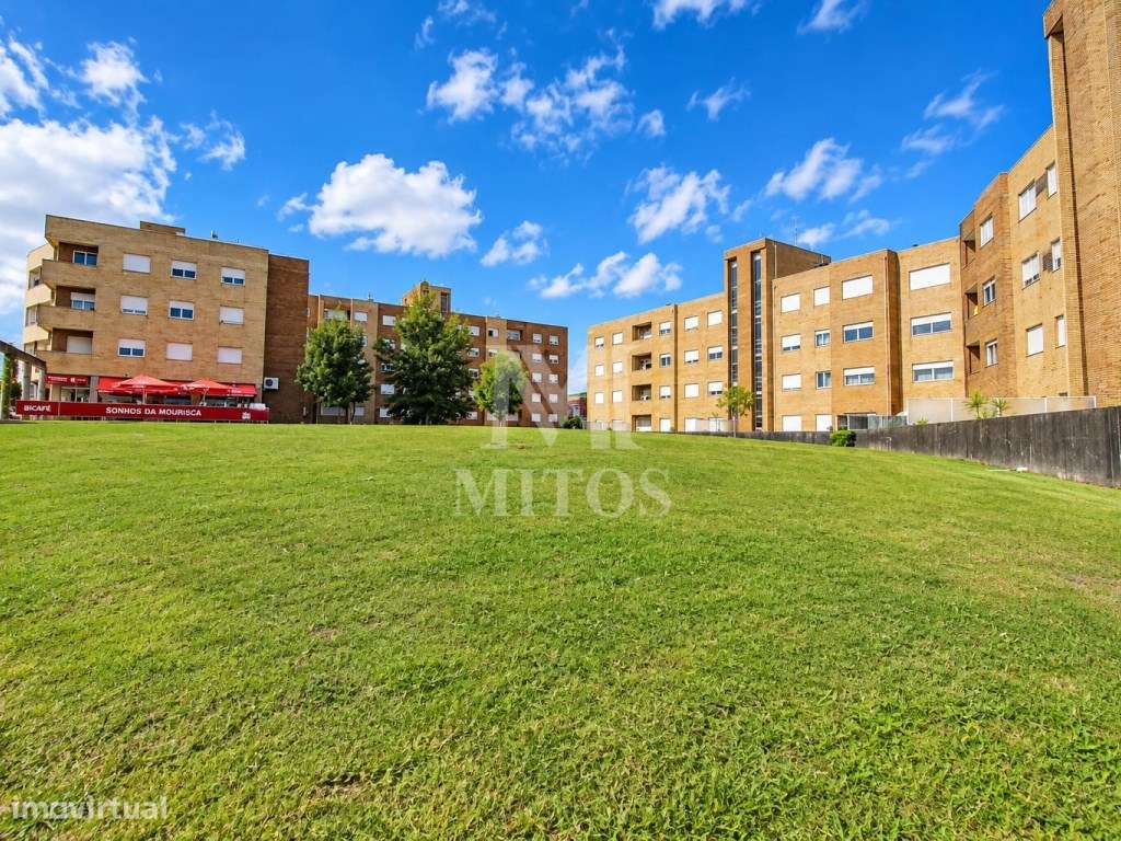 Apartamento T1+1 no Coração de Valongo com Garagem e Lareira-0