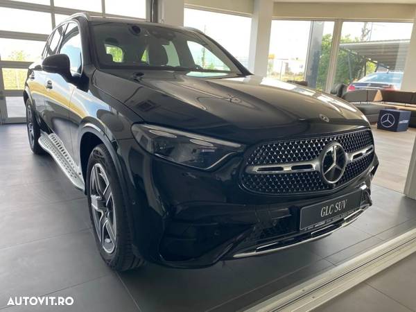 Mercedes-Benz GLC 300 4Matic 9G-TRONIC AMG Line Advanced - 4