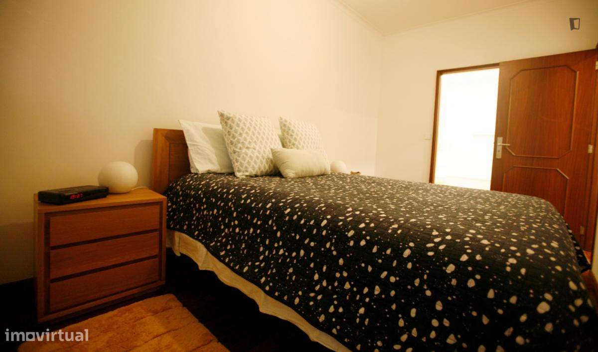 Quarto - localizado em Aldoar Porto - Grande imagem: 3/10