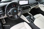 BMW Seria 5 520d xDrive mHEV M Sport sport - 12