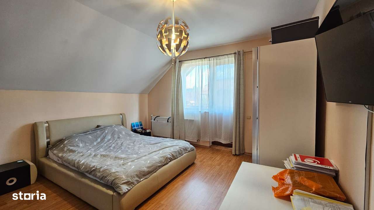 Casa de vis ,ideala familie,singur in curte,250000 Euro.Comision 0%-17