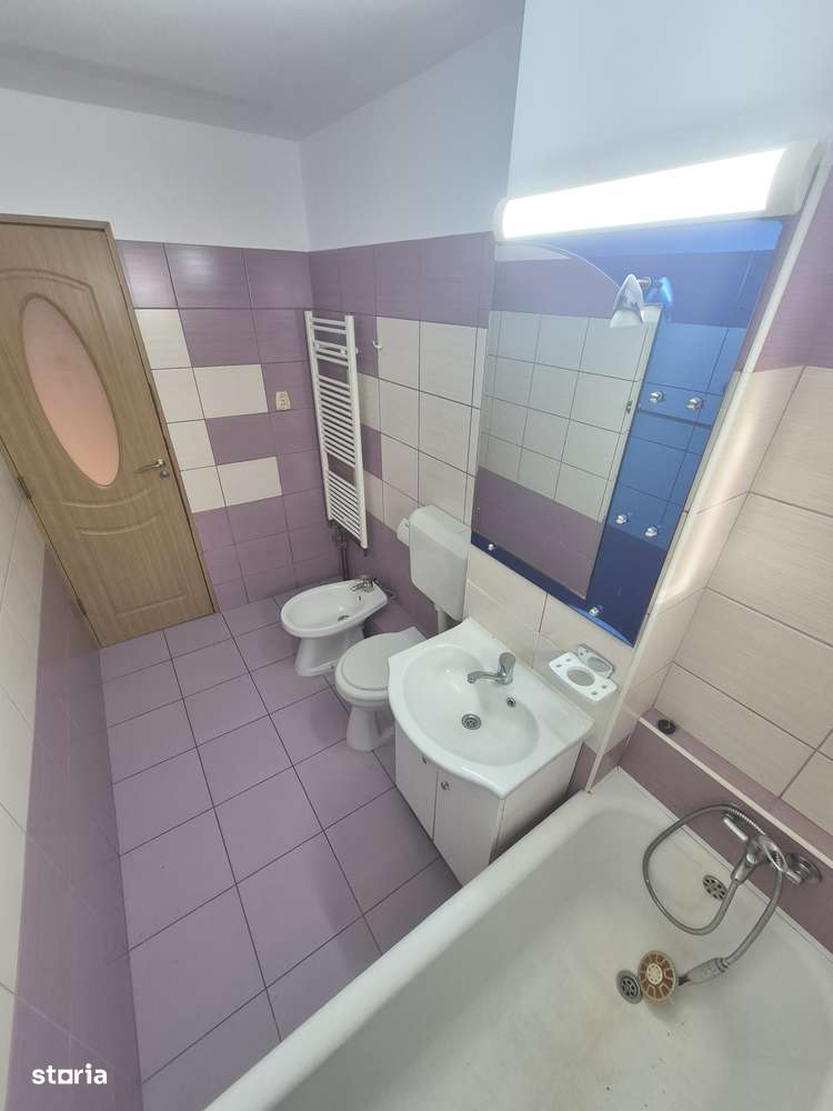 2 Cam-Lipovei-3 Min Iulius Town-55MP-Balcon-Mobilat-Utilat-82.000 Euro-15