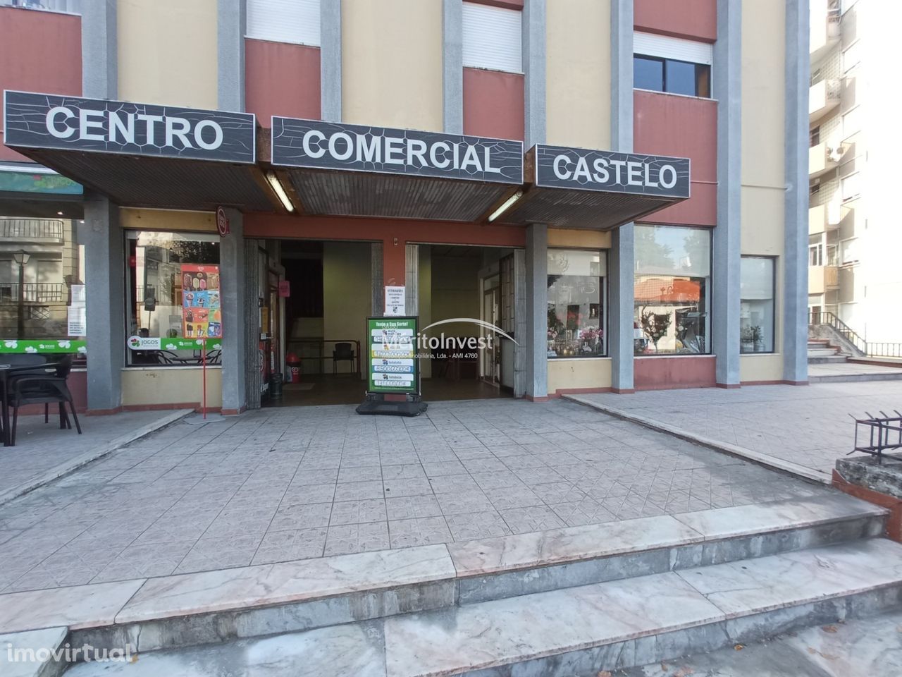 Venda de Escritório - Centro Comercial Castelo