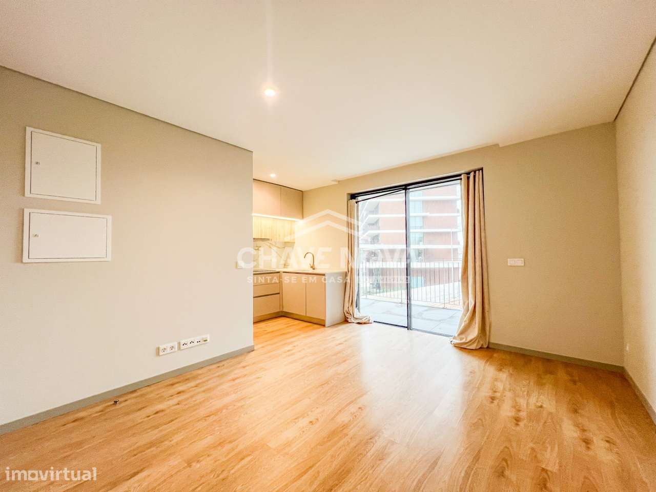 T0 Novo c/ Piscina e Lugar de Garagem em Santa Marinha (VL8) - Grande imagem: 4/19