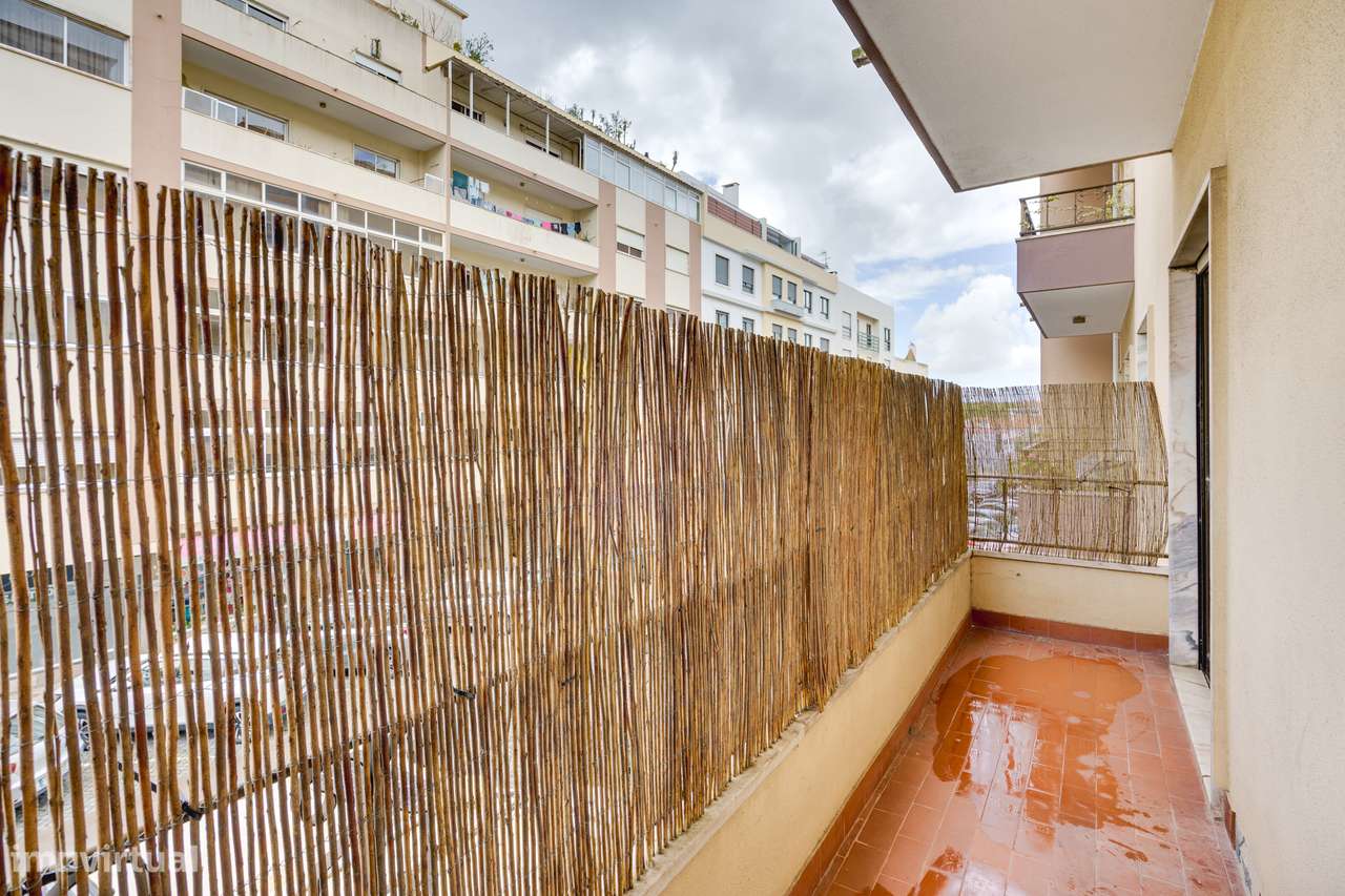 APARTAMENTO T3 | REMODELADO | TERRAÇO 100M2 | MEM MARTINS |  ELEVADOR-28