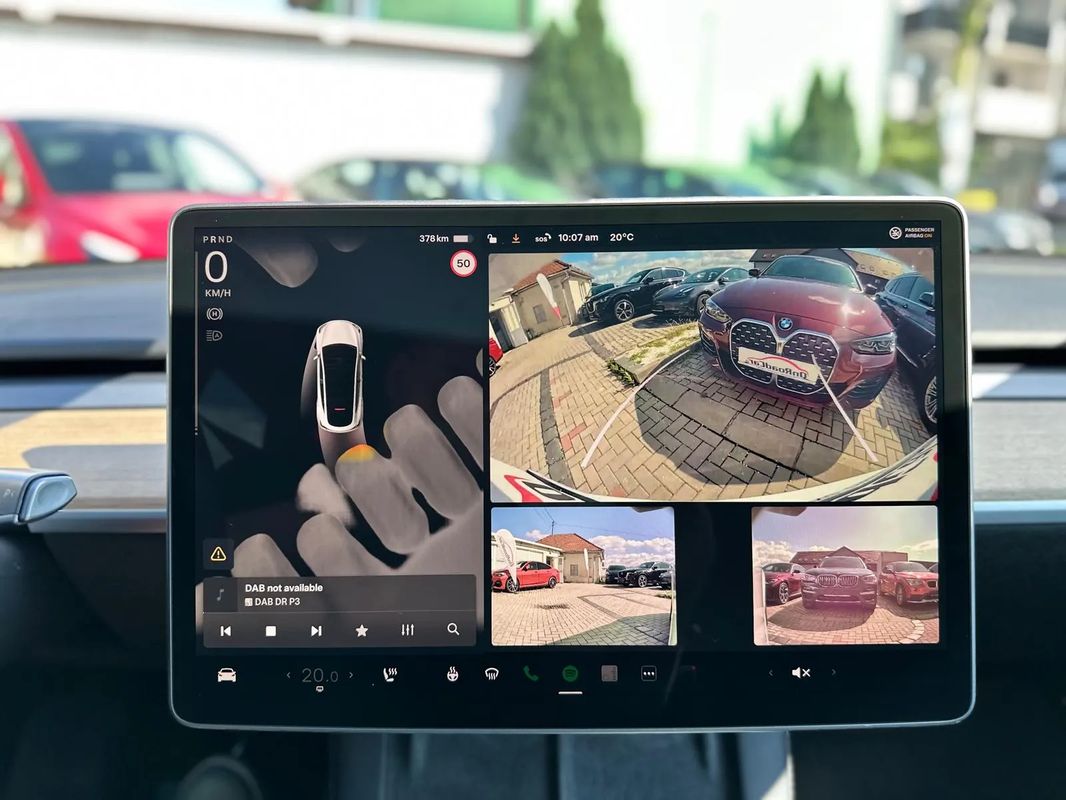 Tesla Model Y Long Range Dual Motor AWD - 7