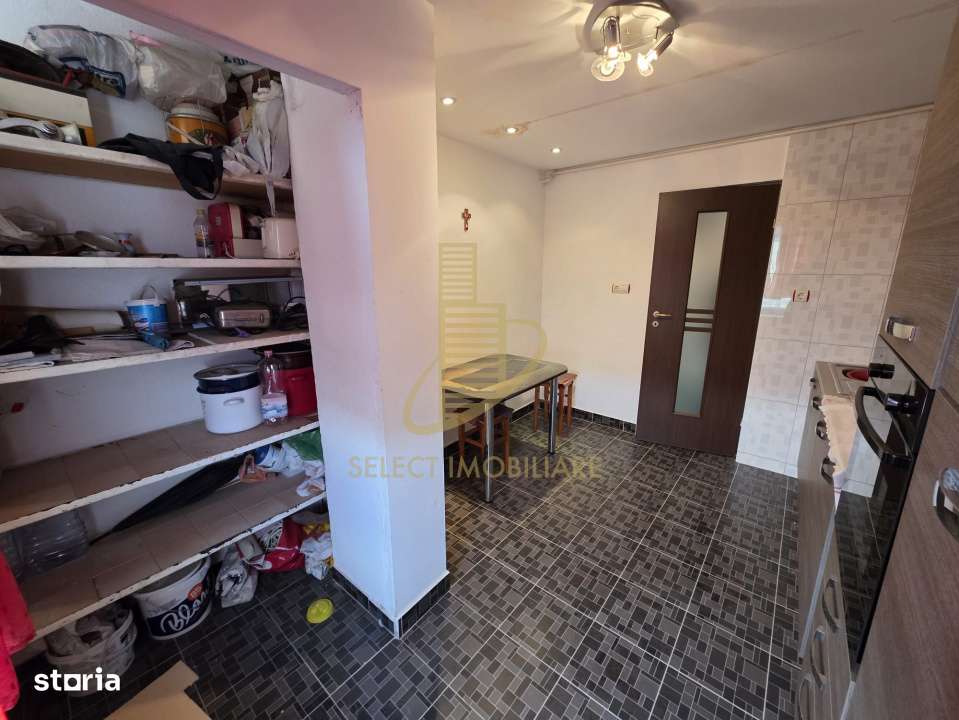 Apartament de 3 camere, decomandat, 66 mp., zona Sens-1