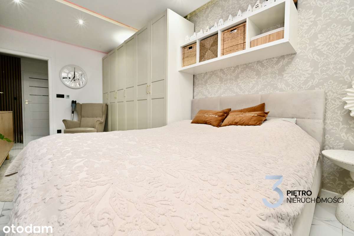 Mieszkanie czteropokojowe z tarasem!-4