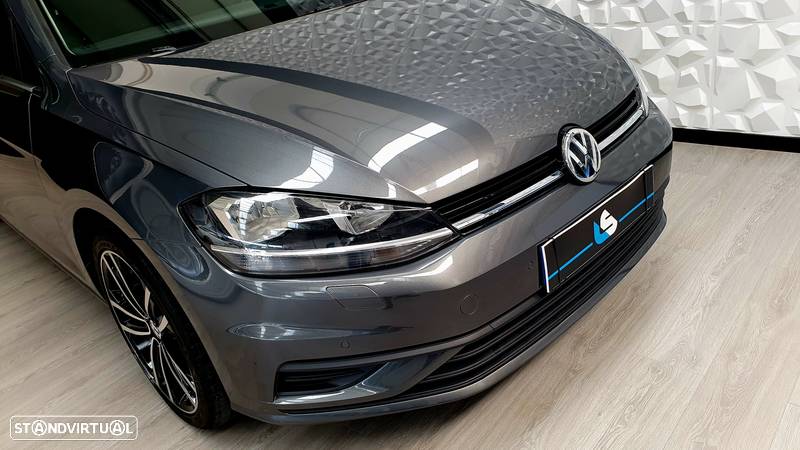 VW Golf 1.0 TSI Confortline DSG - 9